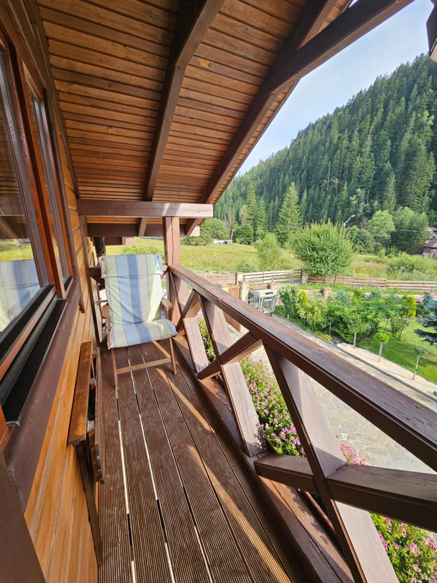 Guesthouse Kolo Druziv Tatariv Exterior photo